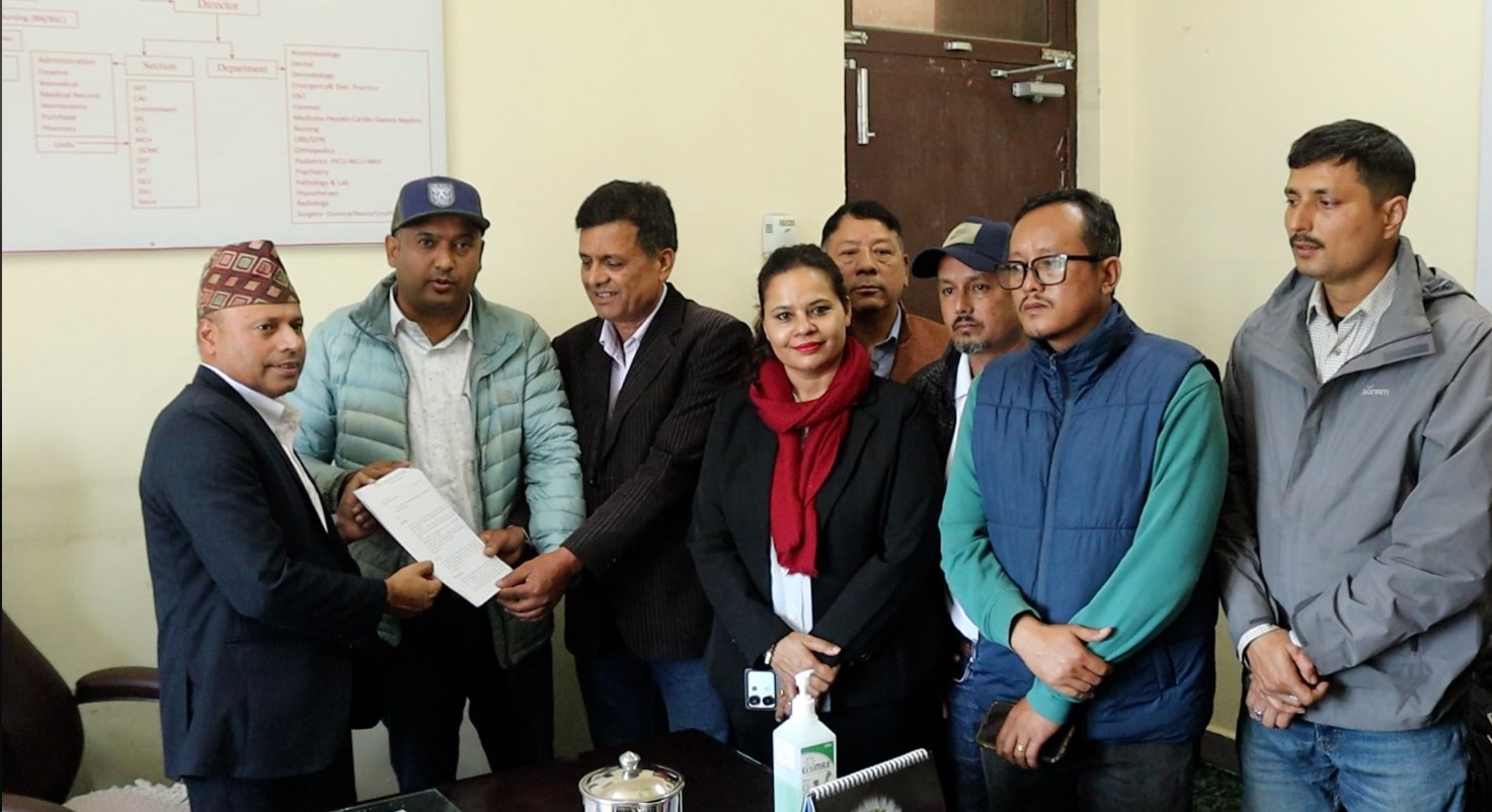 ट्रेड नामबाट औषधी सिफारिस गर्ने डाक्टरलाई कारबाही गर्न माग