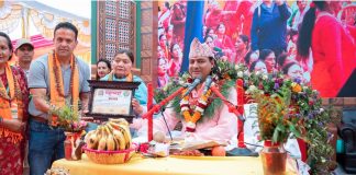 मानवसेवा आश्रमको महायज्ञमा भण्डारी र कुँवर परिवारको सहयोग