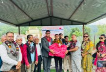 कास्की आदर्श समाज बहराइनद्वारा हिमालय आविका विद्यार्थीलाई सहयोग